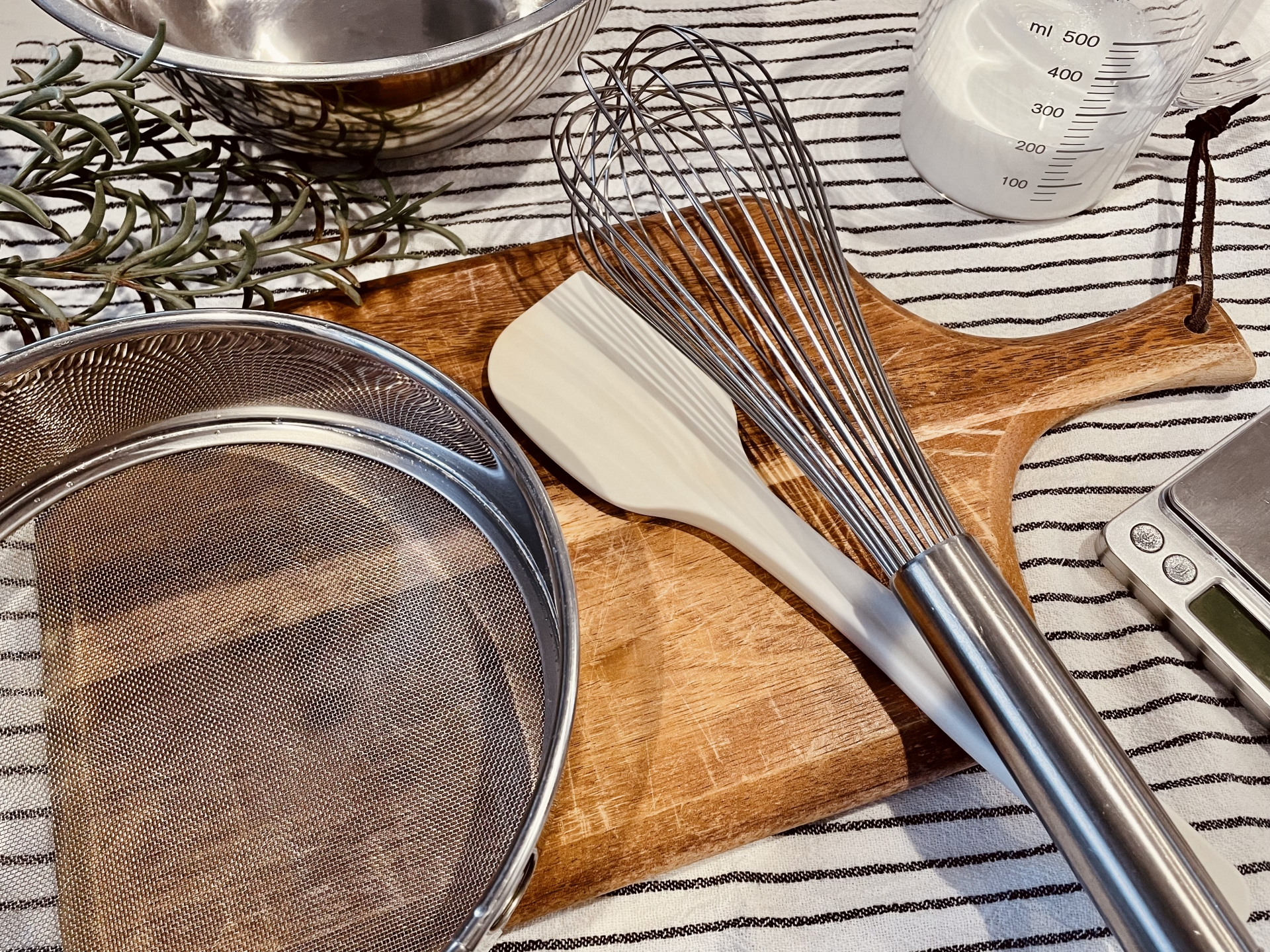 【お菓子作りに必要な器具】